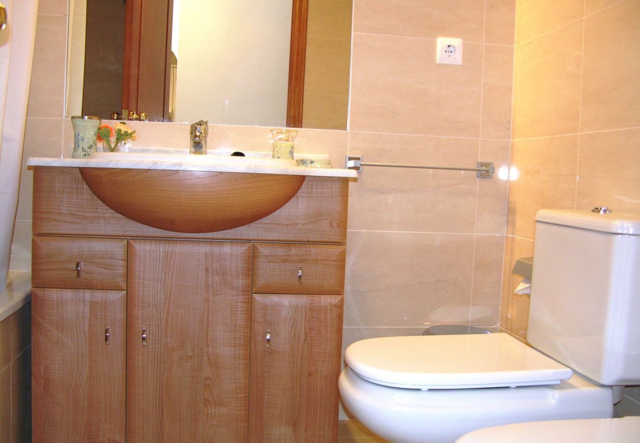 Gran baño moderno - Resort Choice