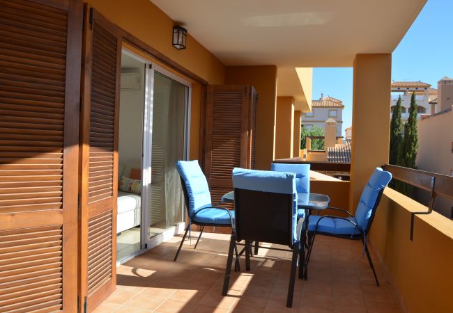 Apartamento con balcón bien amueblado - Resort Choice