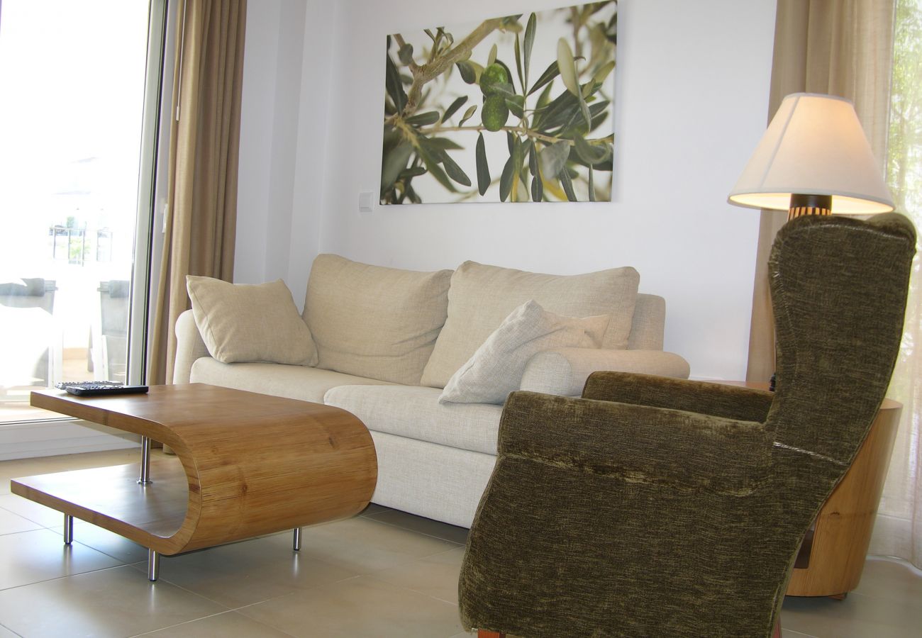 Apartamento en Hacienda Riquelme con precioso salón