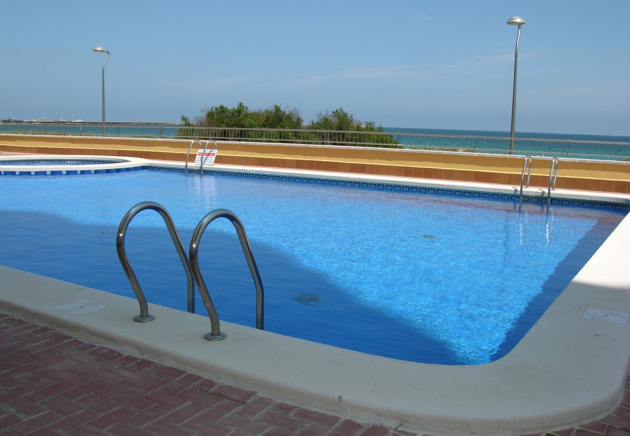 Piscina comunitaria, grande y bonita en Playa Príncipe - Resort Choice