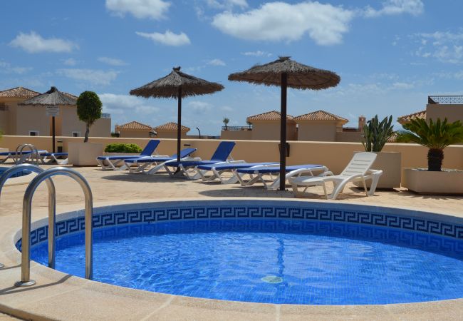 Apartamento Buena Vista con bonita piscina comunitaria - Resort Choice