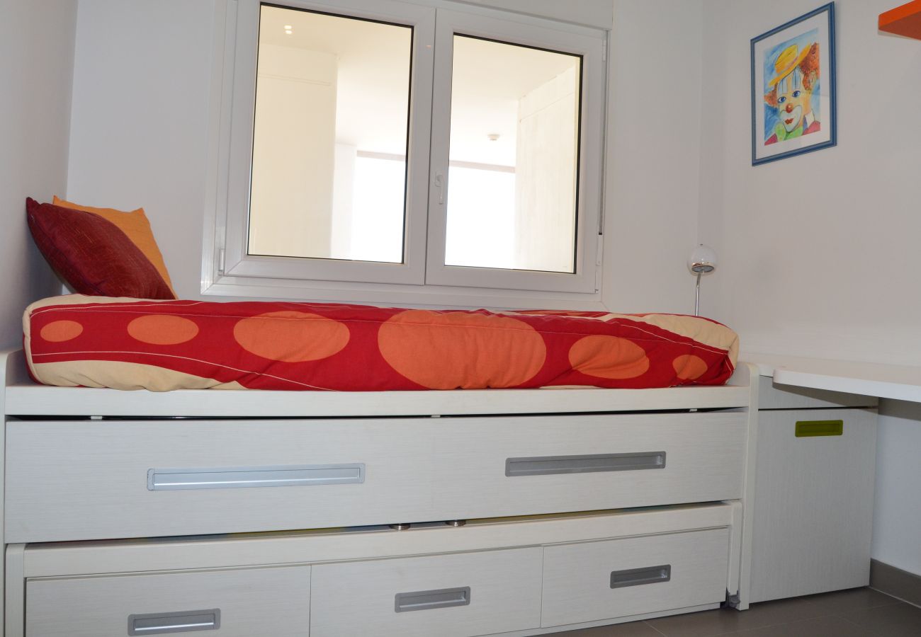 Precioso dormitorio con 2 camas individuales y precioso interior - Resort Choice