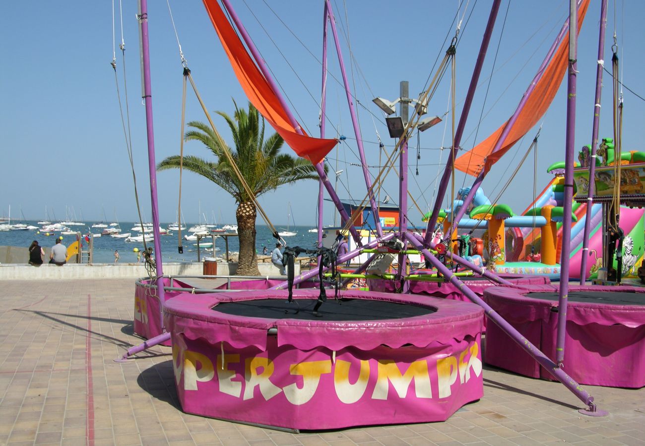 Feria infantil de verano en Santiago de la Ribera