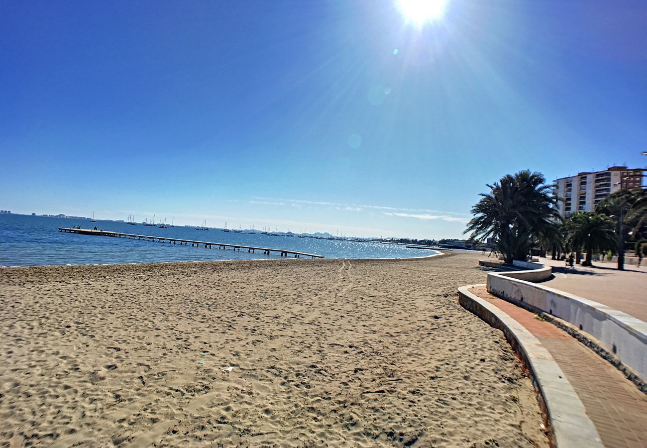 Preciosa playa del Mar Menor en Santiago de la Ribera