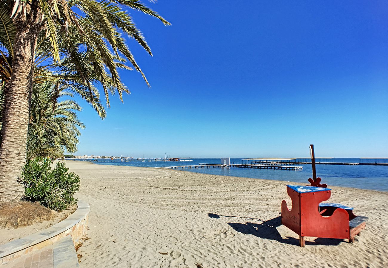 Preciosa playa del Mar Menor en Santiago de la Ribera