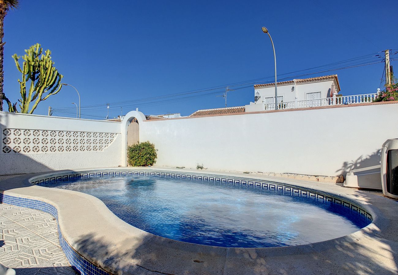 Bungalow en Los Alcazares - Bungalow with private pool - 5809