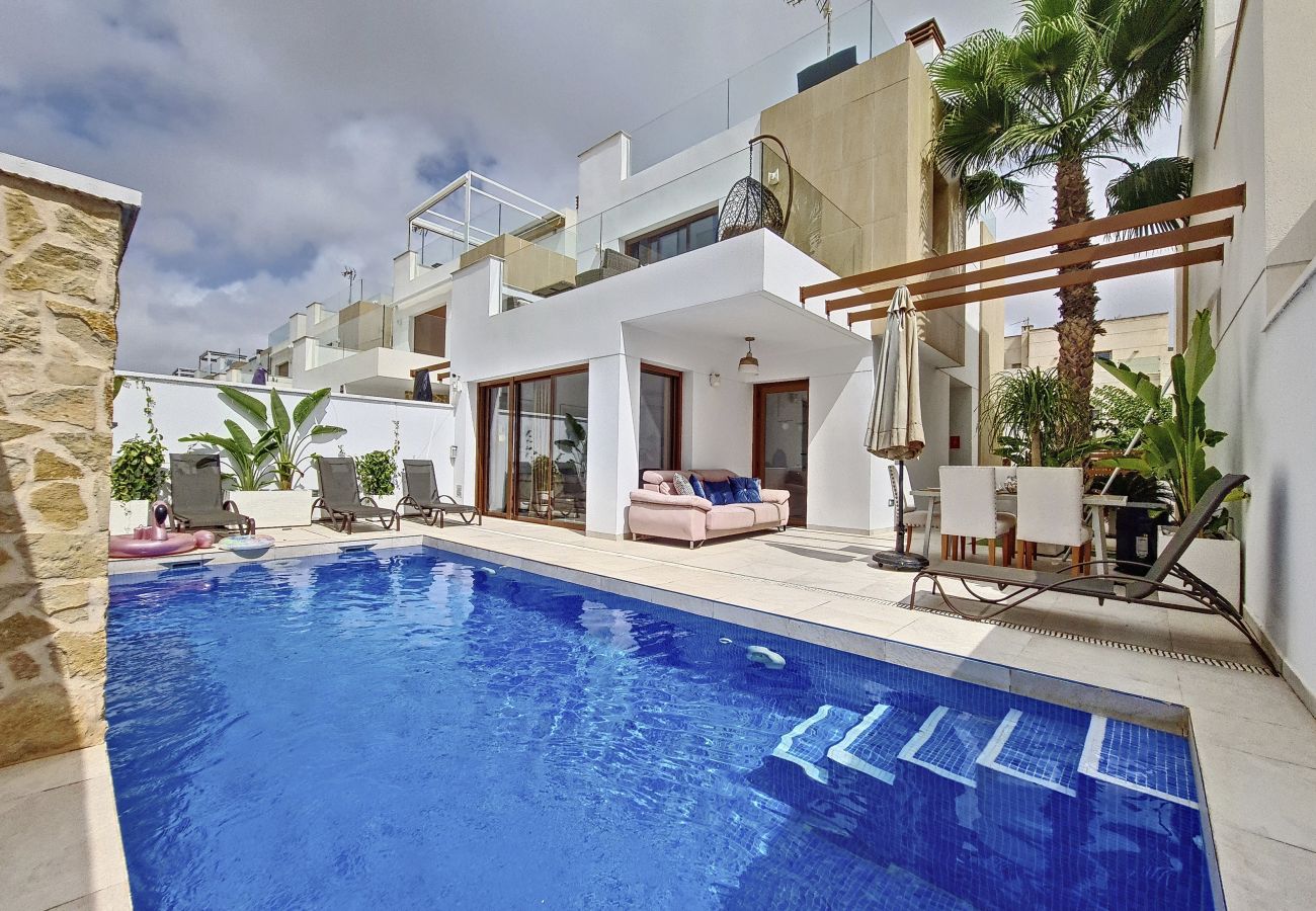 Villa en Torre de la Horadada - Villa with Private Pool - 0310