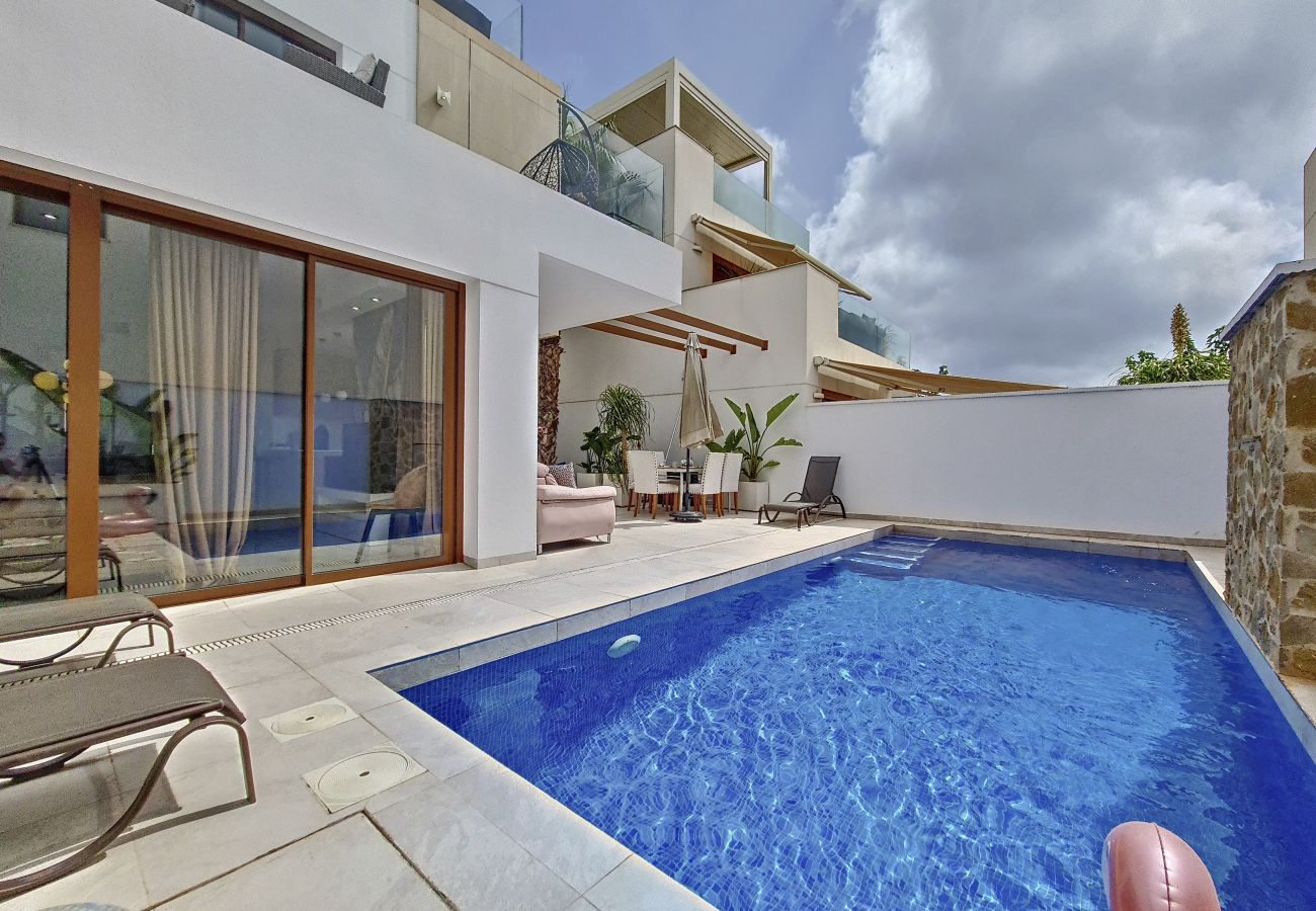 Villa en Torre de la Horadada - Villa with Private Pool - 0310