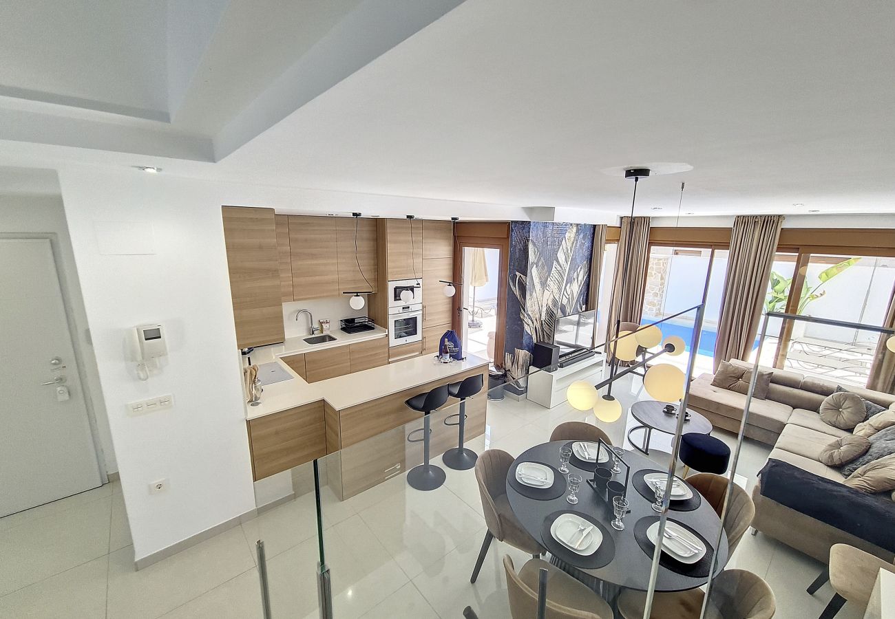 Villa en Torre de la Horadada - Villa with Private Pool - 0310