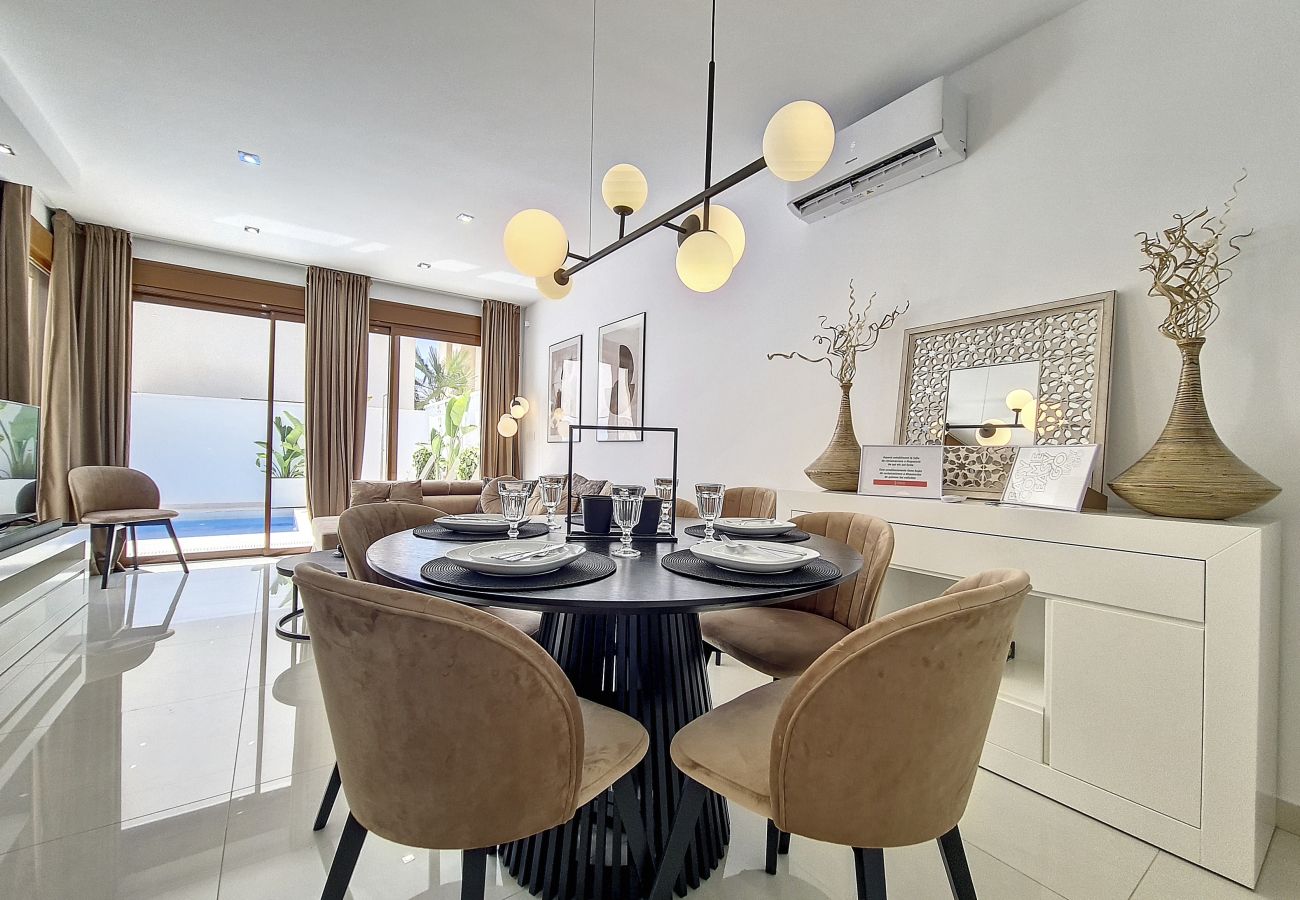 Villa en Torre de la Horadada - Villa with Private Pool - 0310