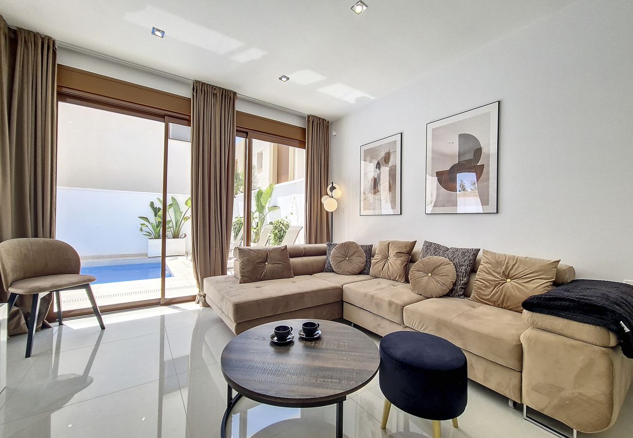 Villa en Torre de la Horadada - Villa with Private Pool - 0310