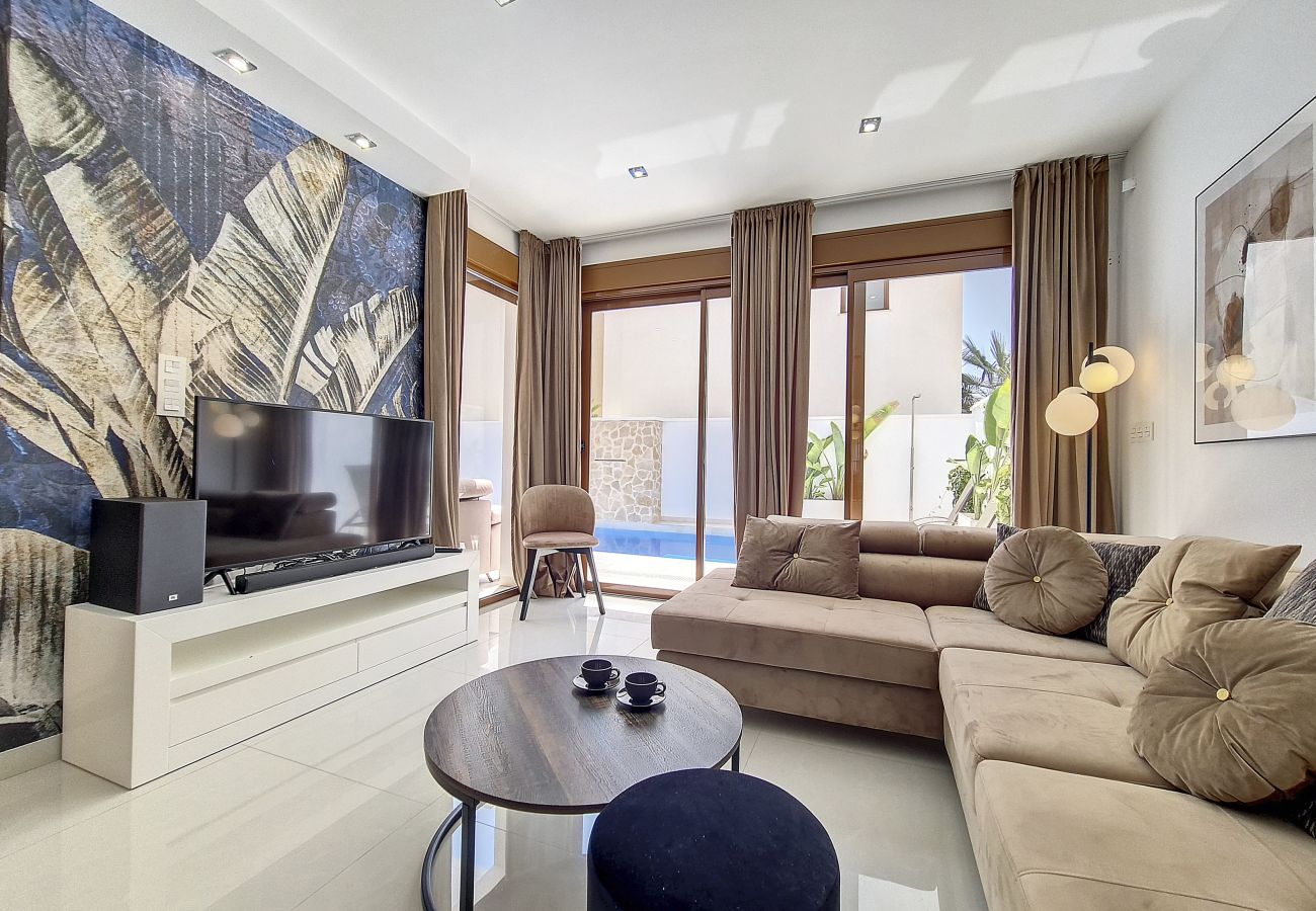 Villa en Torre de la Horadada - Villa with Private Pool - 0310