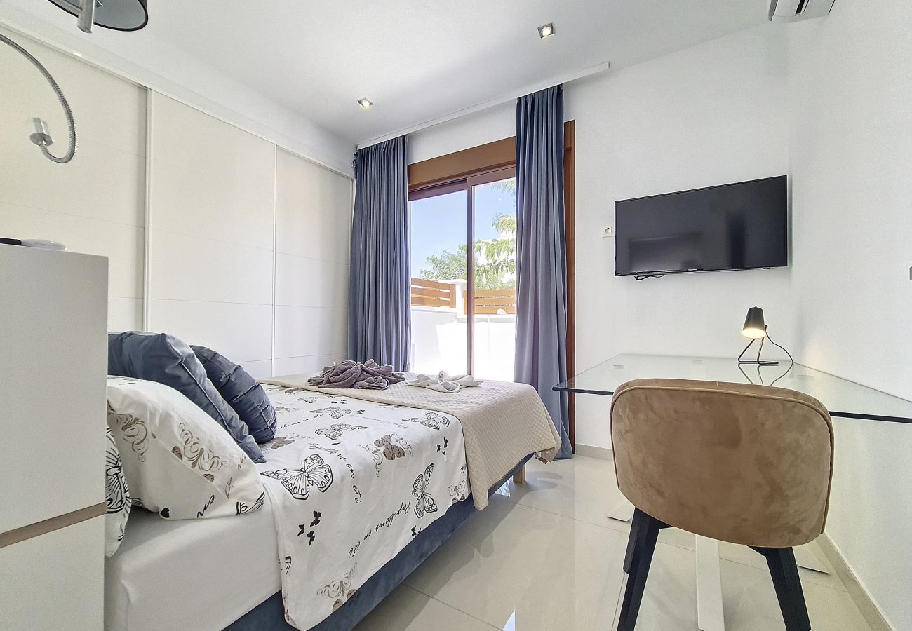 Villa en Torre de la Horadada - Villa with Private Pool - 0310