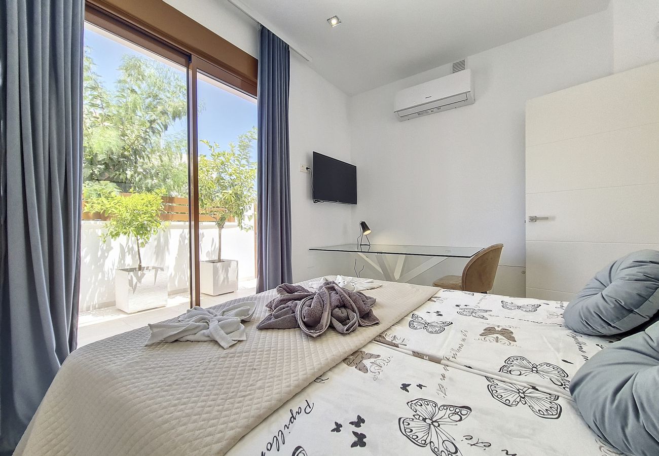 Villa en Torre de la Horadada - Villa with Private Pool - 0310